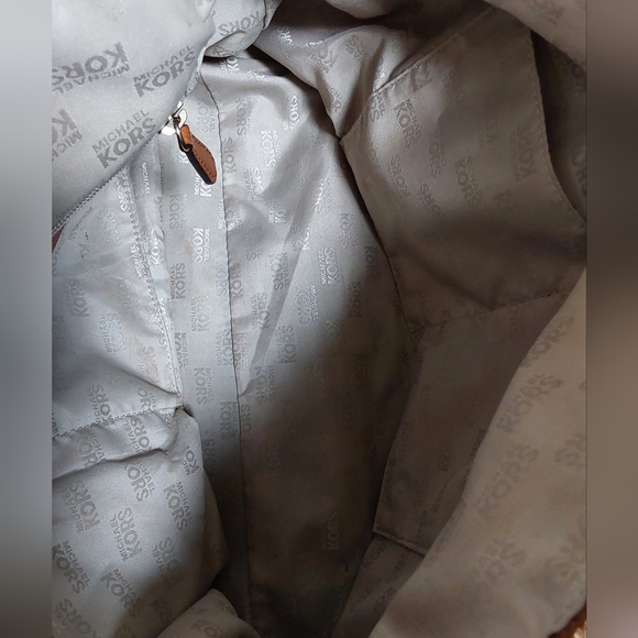 Michael Kors Calista satchel bag - Picture 3 of 16